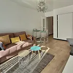 Frgk 'wilson Palace' Ac Wifi Fibre Terrasse 5min Des Plages Antibes