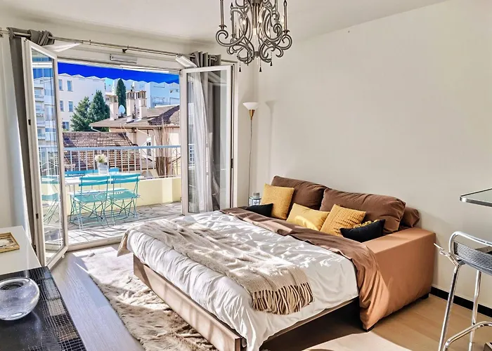 Frgk 'wilson Palace' Ac Wifi Fibre Terrasse 5min Des Plages Antibes